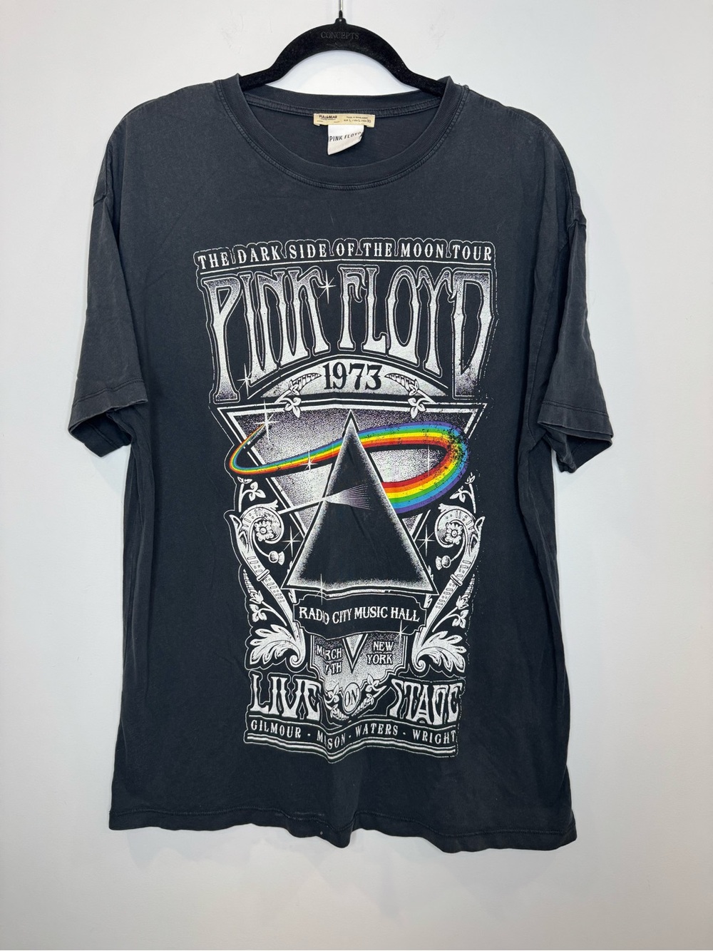 Pink Floyd 'Dark Side of the Moon' Graphic Tee festival concert graphic sz large